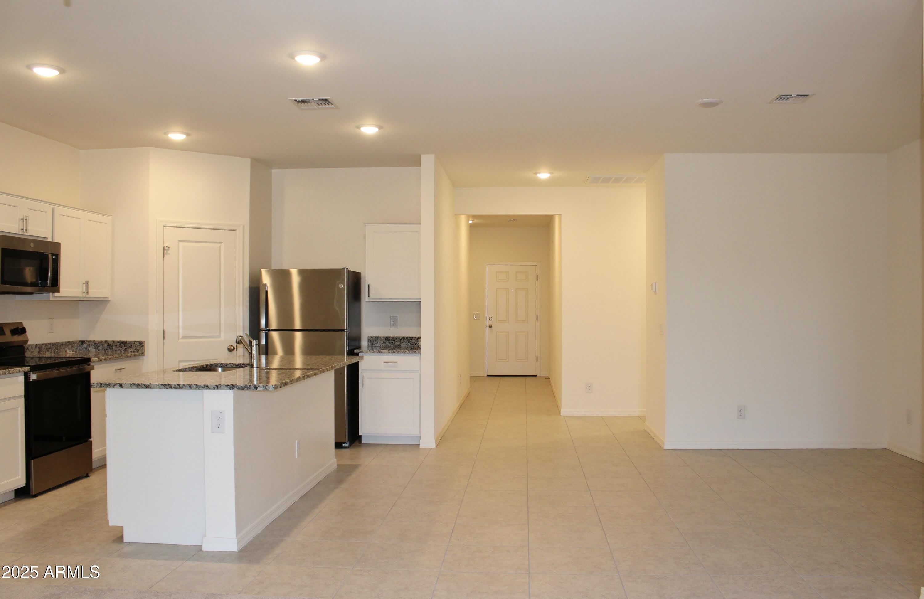 10354 N 156th Avenue – photo 3