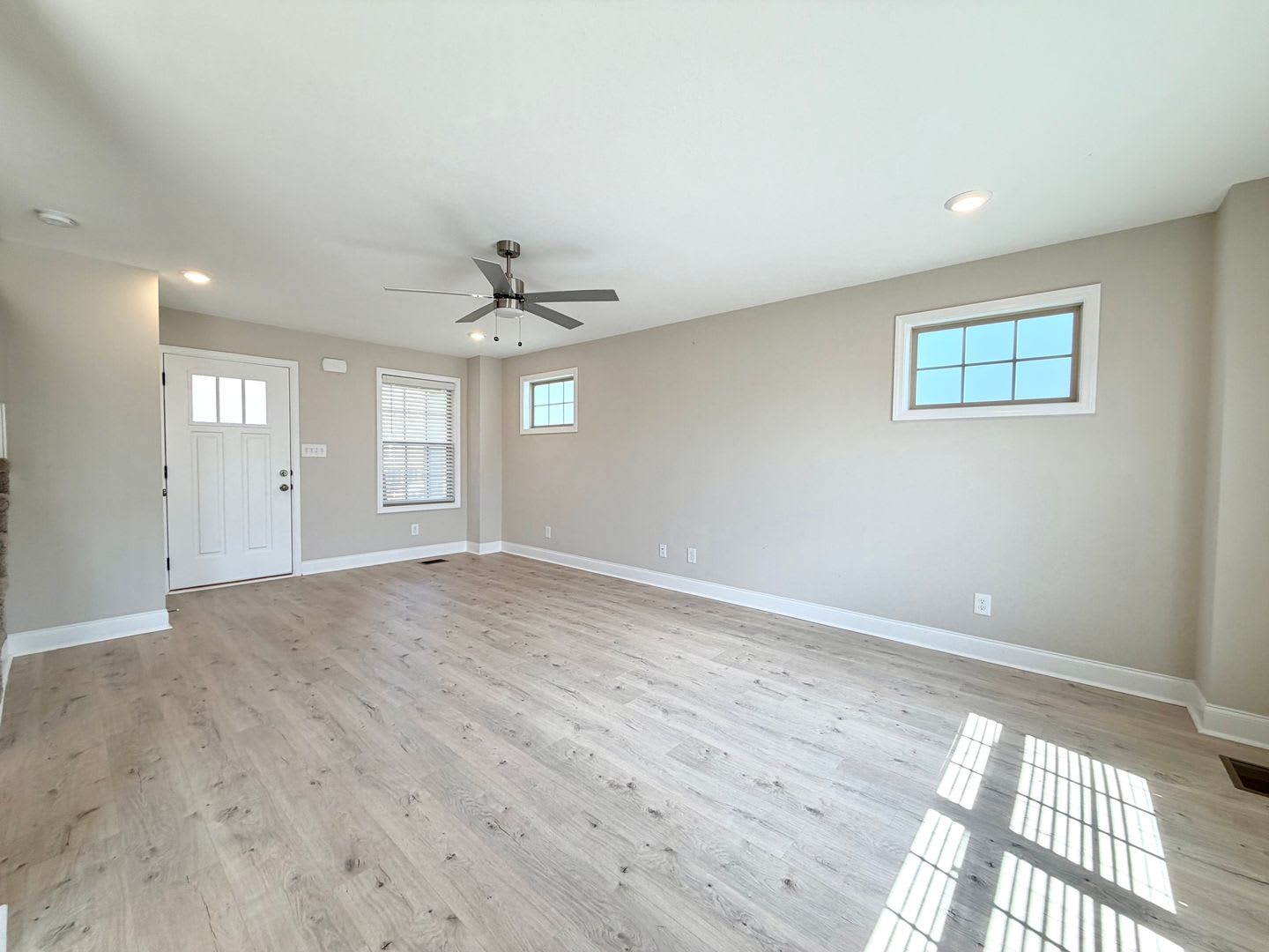2662 Scott Dr – photo 5