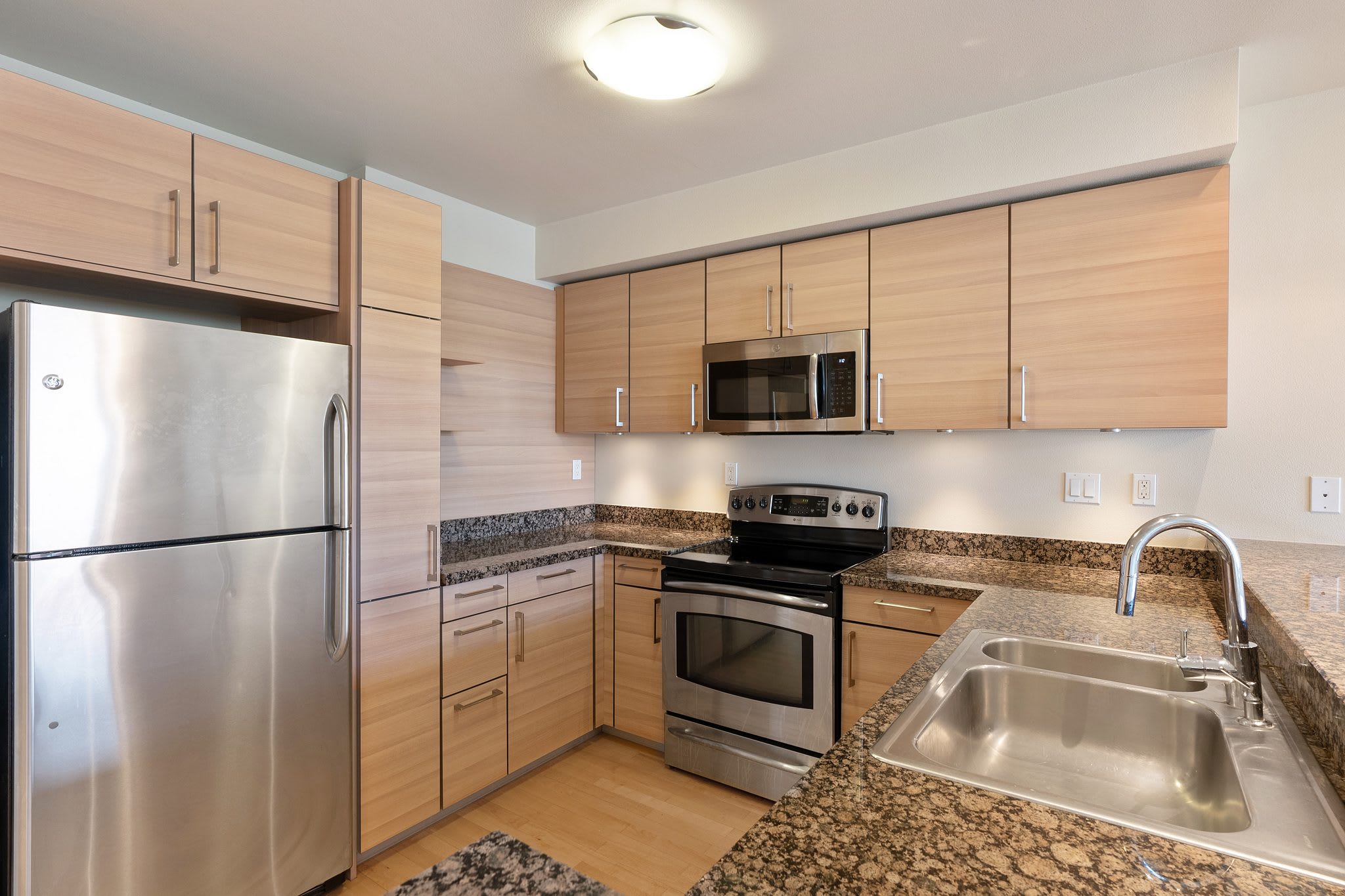 329 Bay Street – photo 4