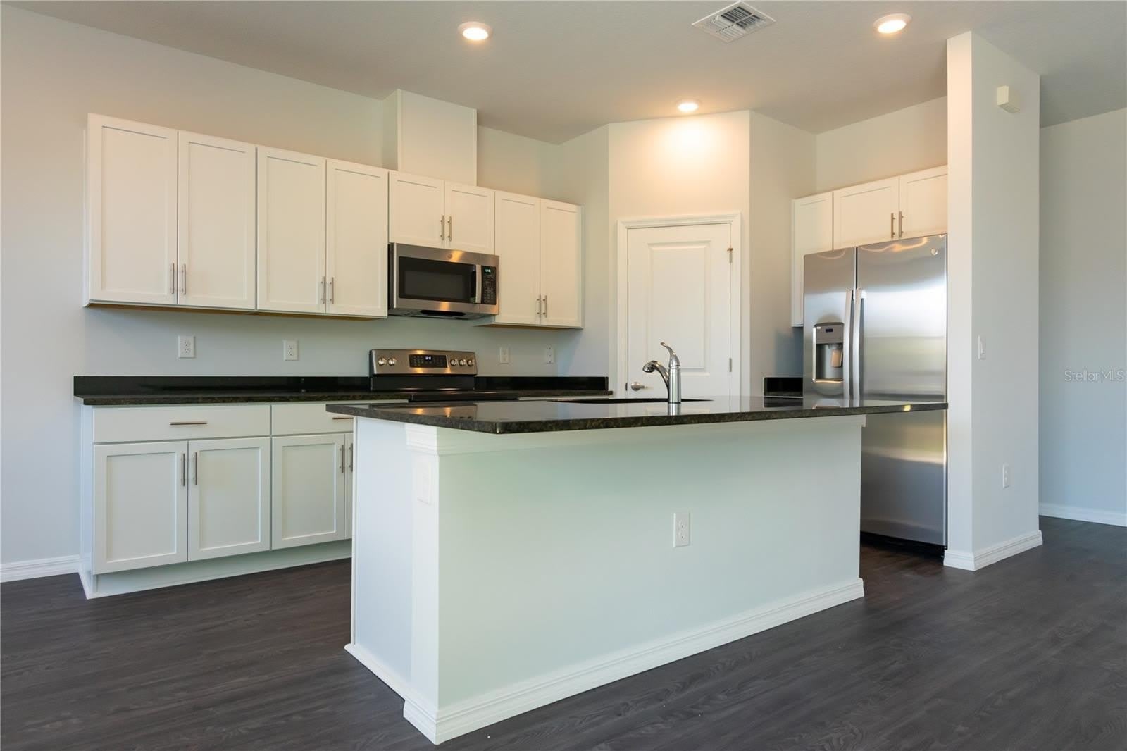 1348 PALAU Street SE – photo 4