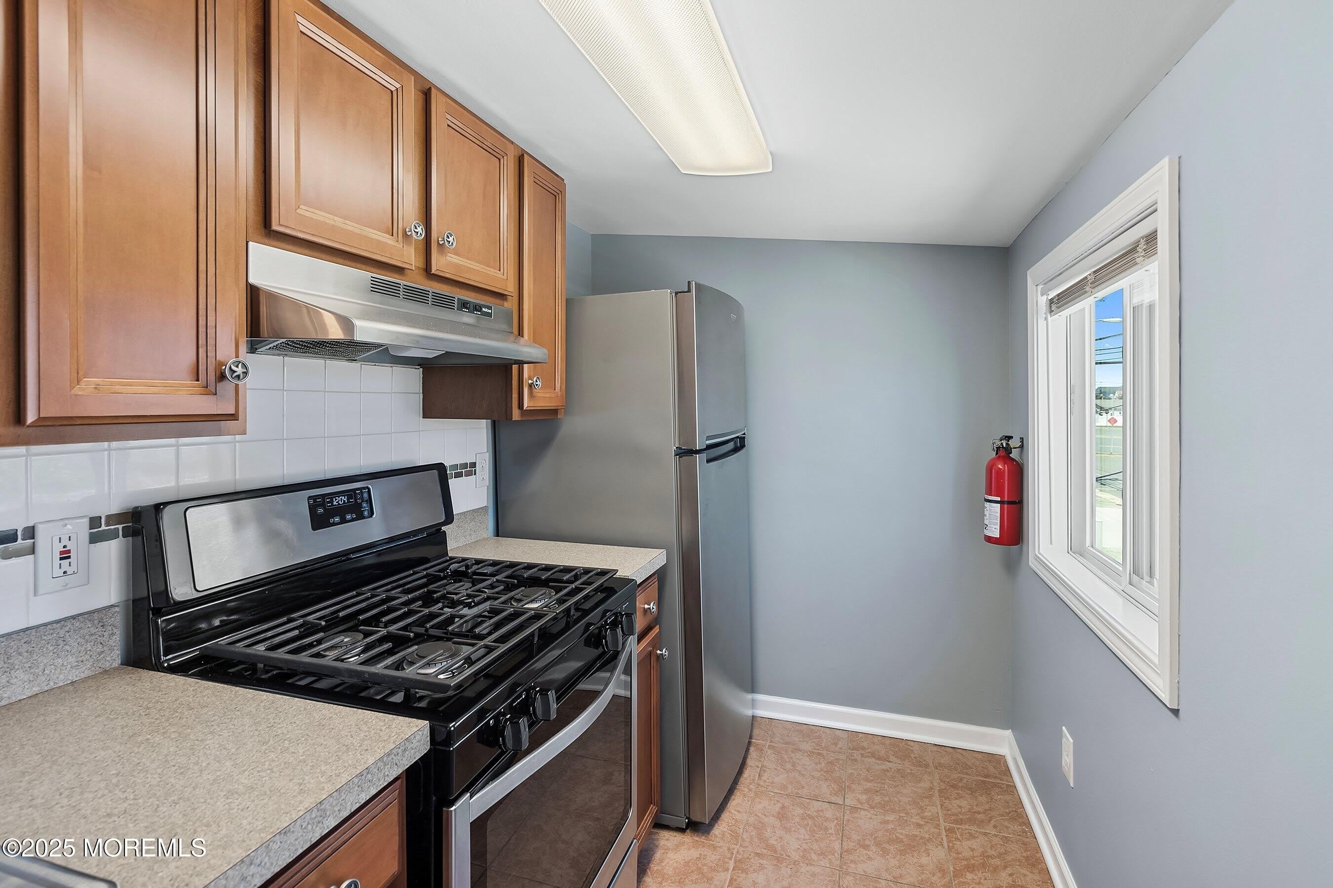 309 Hiering Avenue – photo 5
