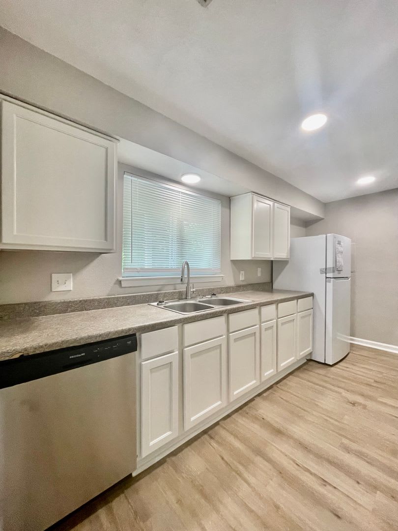 205 S Mitchell St – photo 3