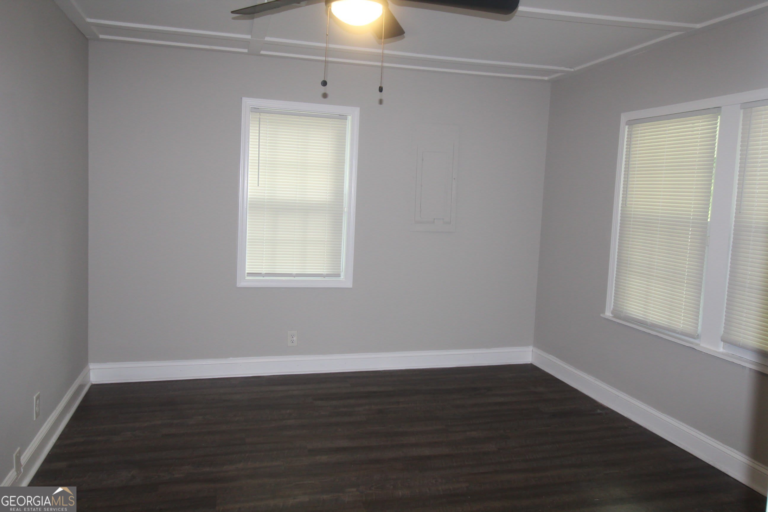 615 Snelson Street – photo 4