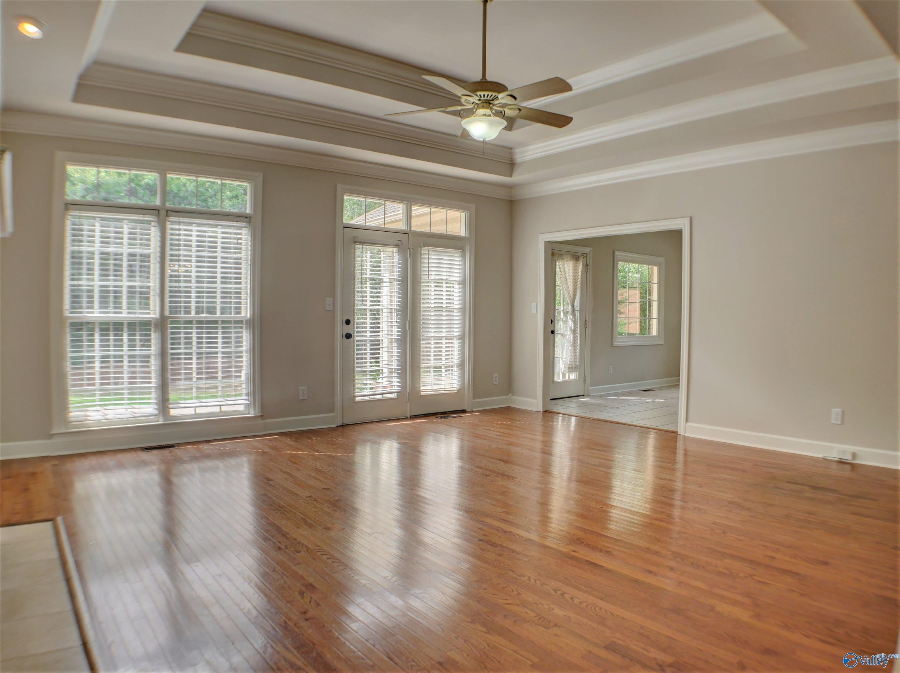 110 Alexandria Drive – photo 4