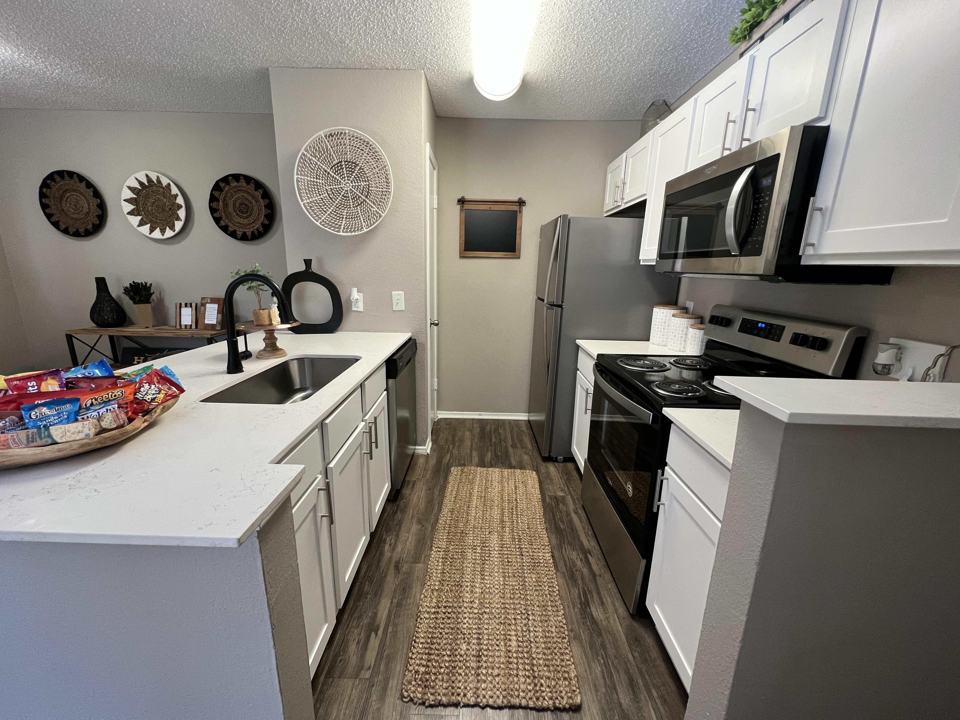 Walnut Creek Apartments – photo 2