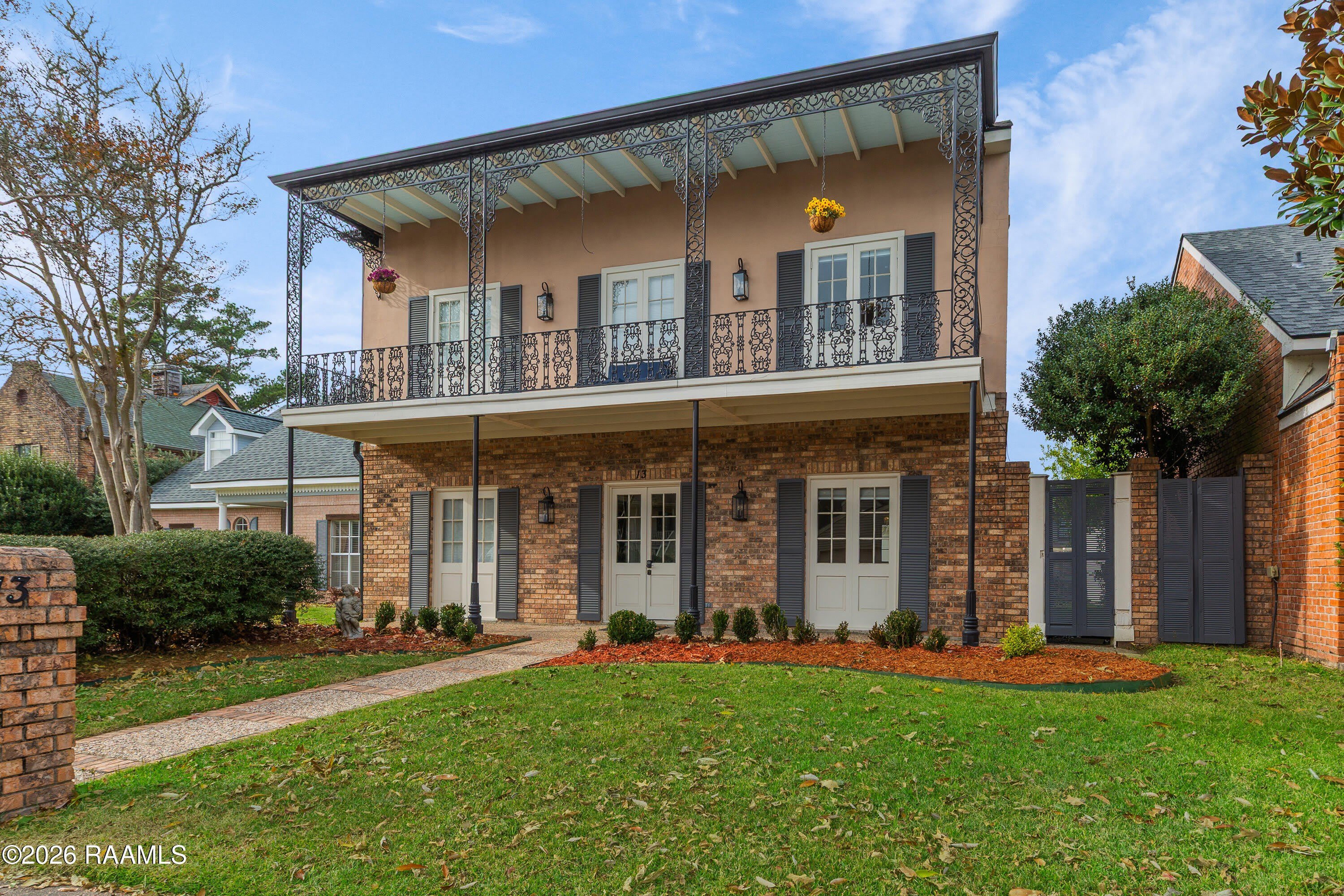 13 Heatherstone Drive – photo 1