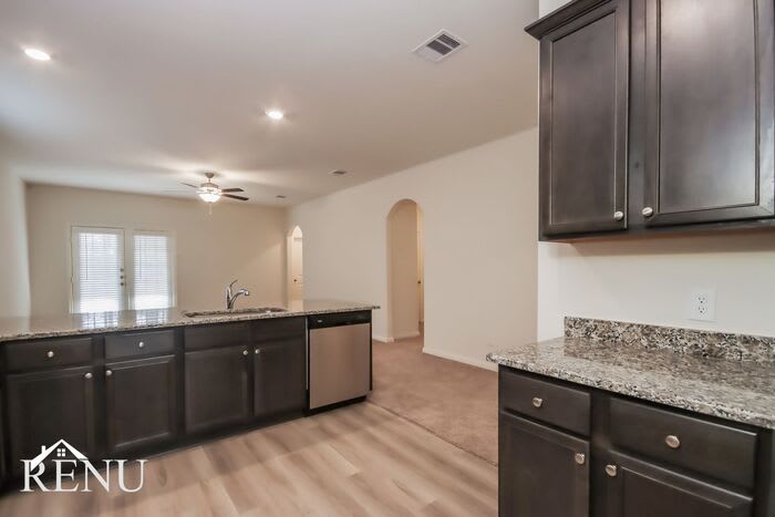 10458 Sweetwater Creek Drive – photo 4