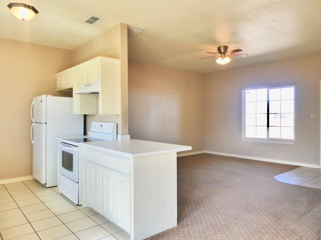 1101 SW 2nd St – photo 3