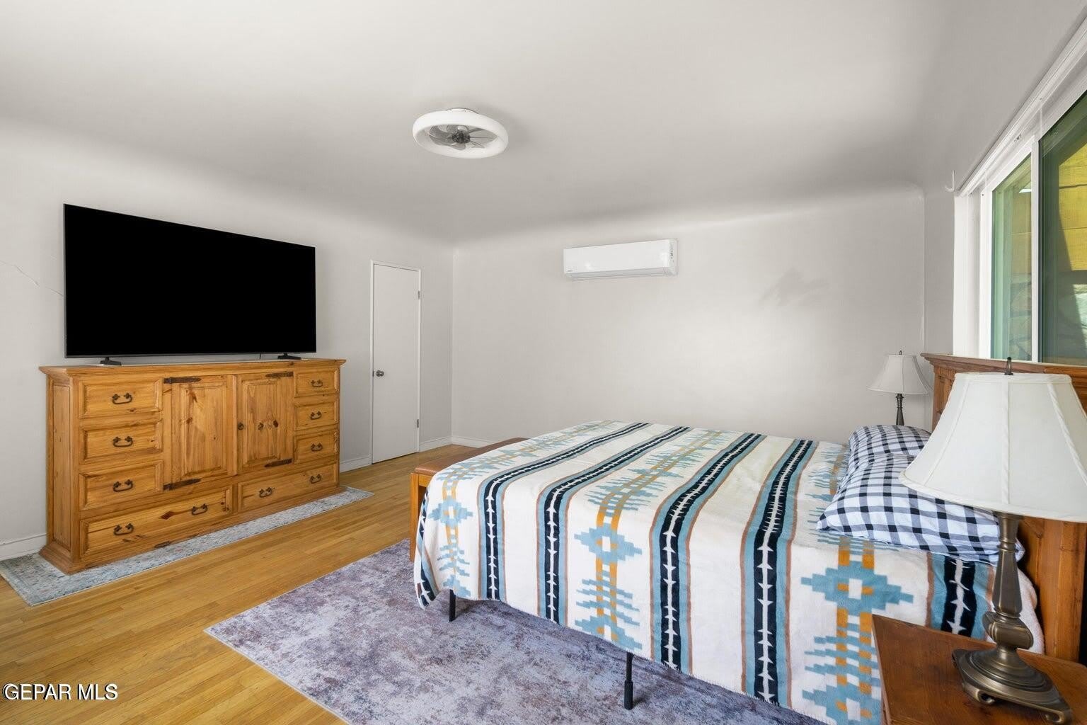 2532 Altura Avenue – photo 5