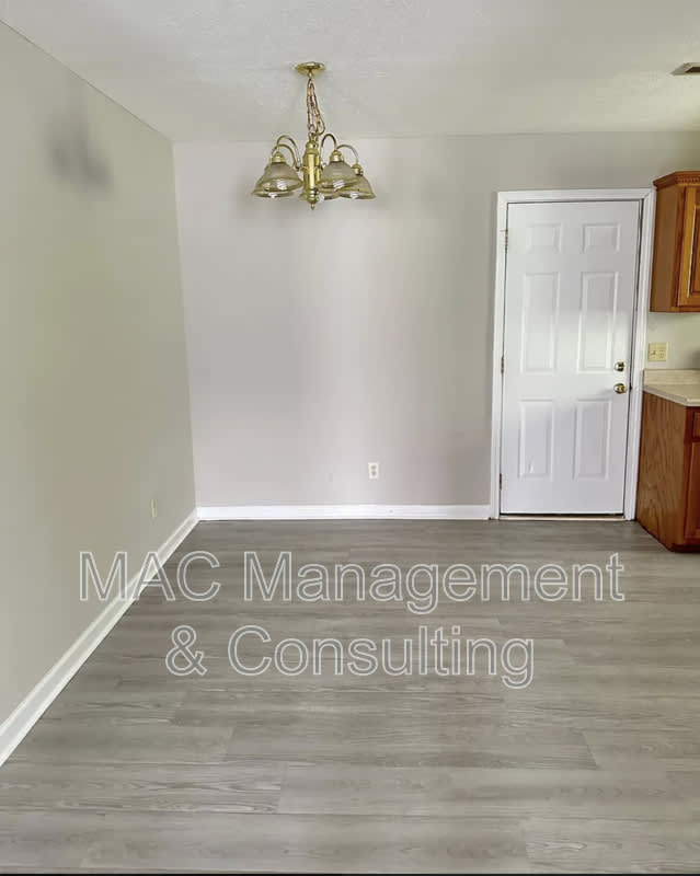 1505 Autumn Avenue – photo 3
