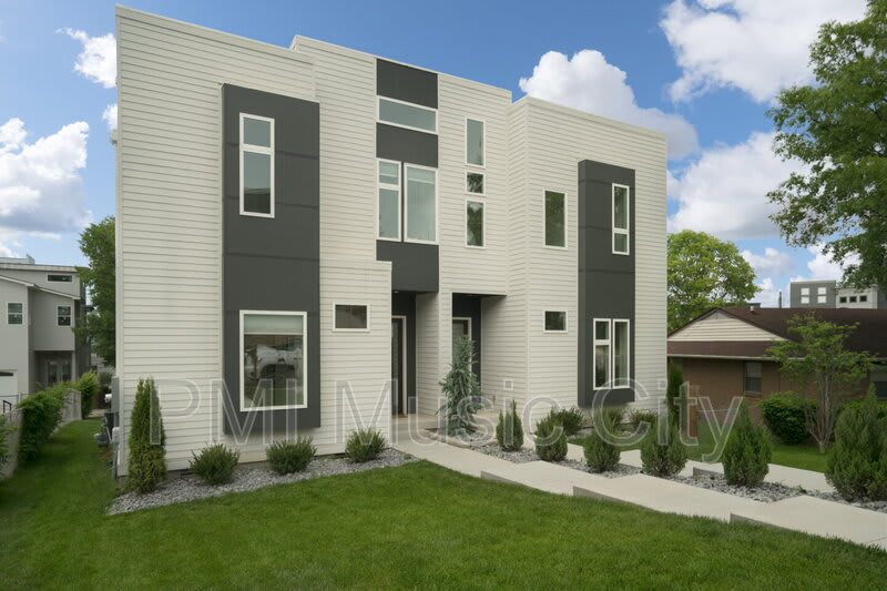 936 Southside Place – photo 1