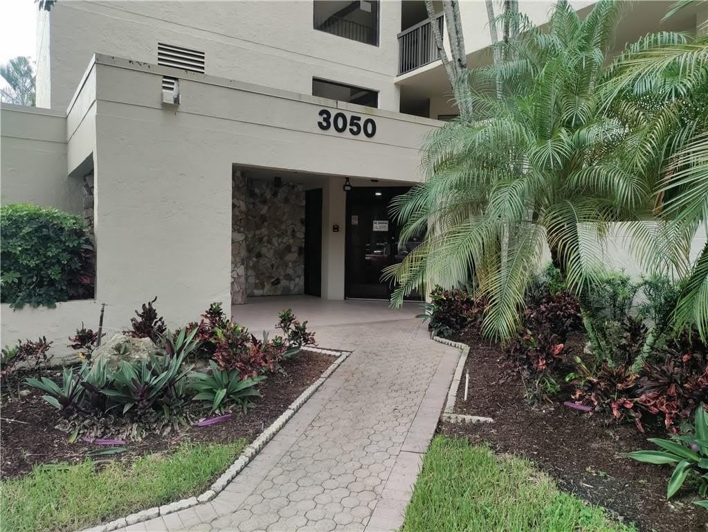 3050 NW 42nd Avenue – photo 2