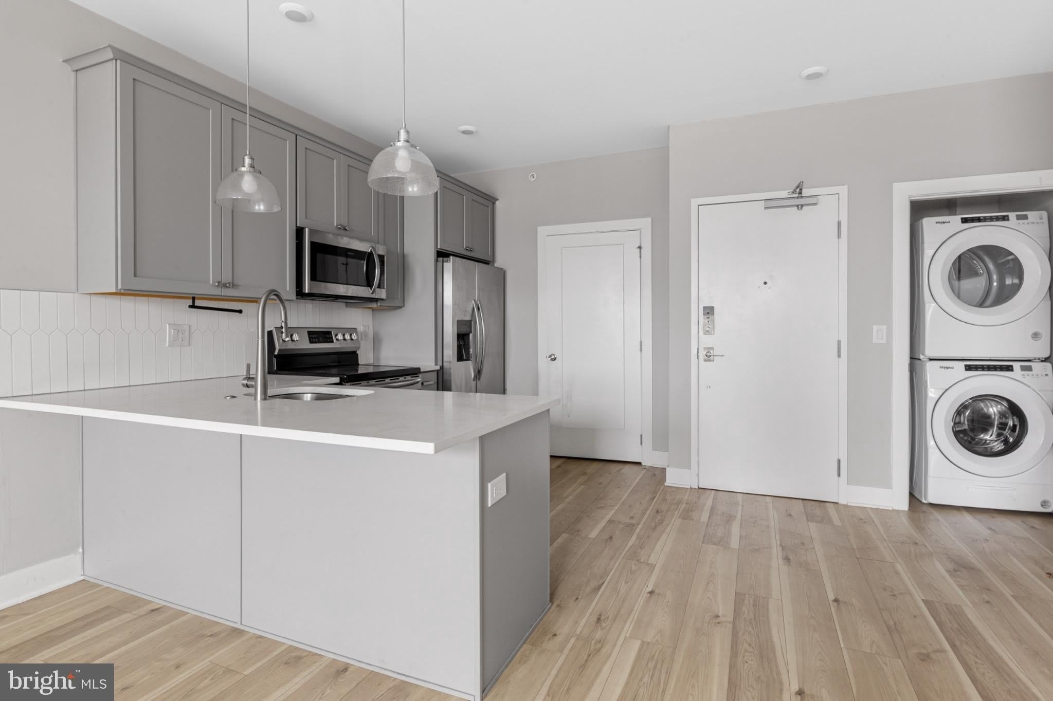 5230 Walnut Street – photo 5