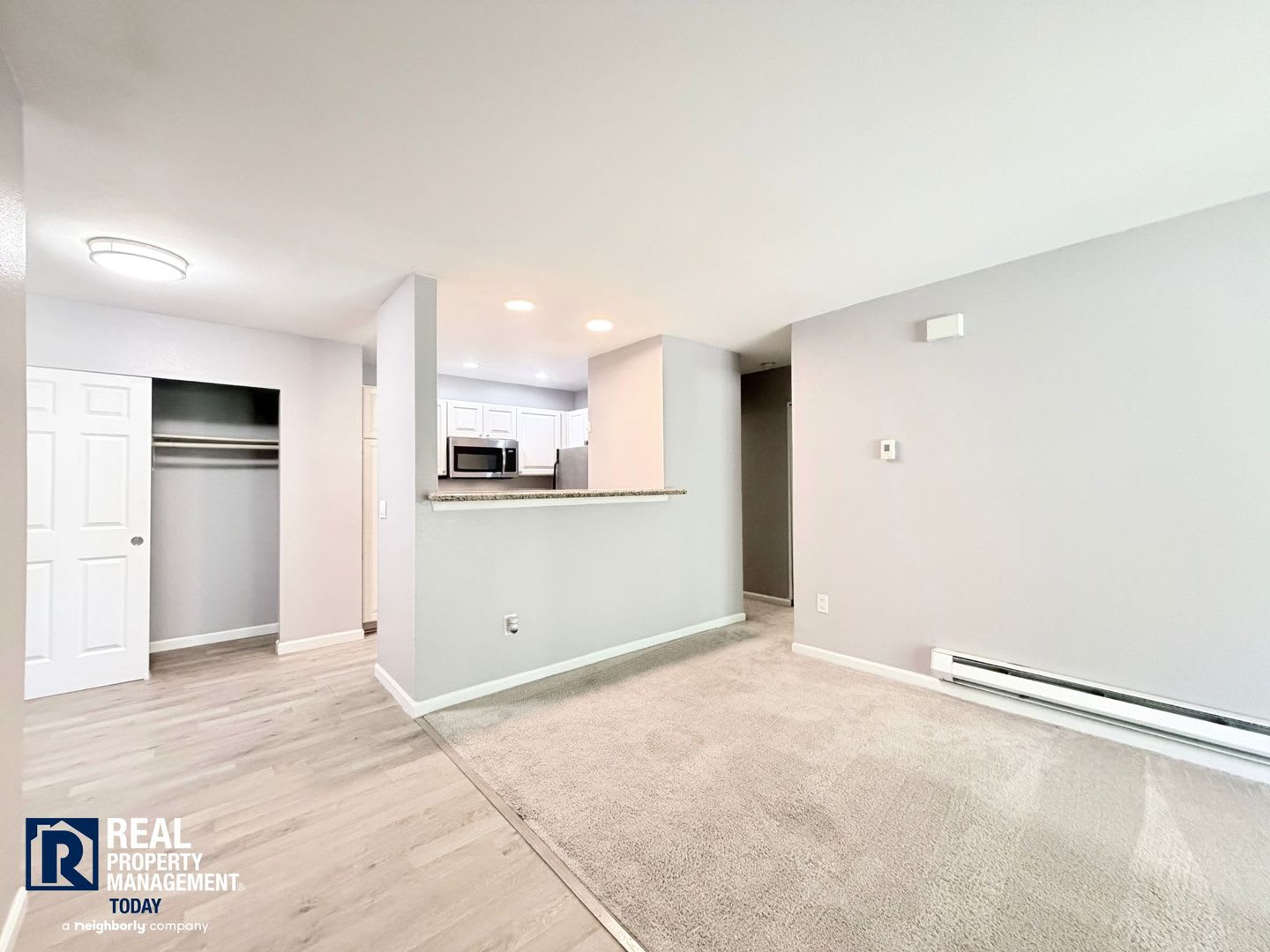 Saybrook Condo! 1 Bed/1 Bath with In-Unit Washer &amp; Dryer &amp; Covered Patio! – photo 5