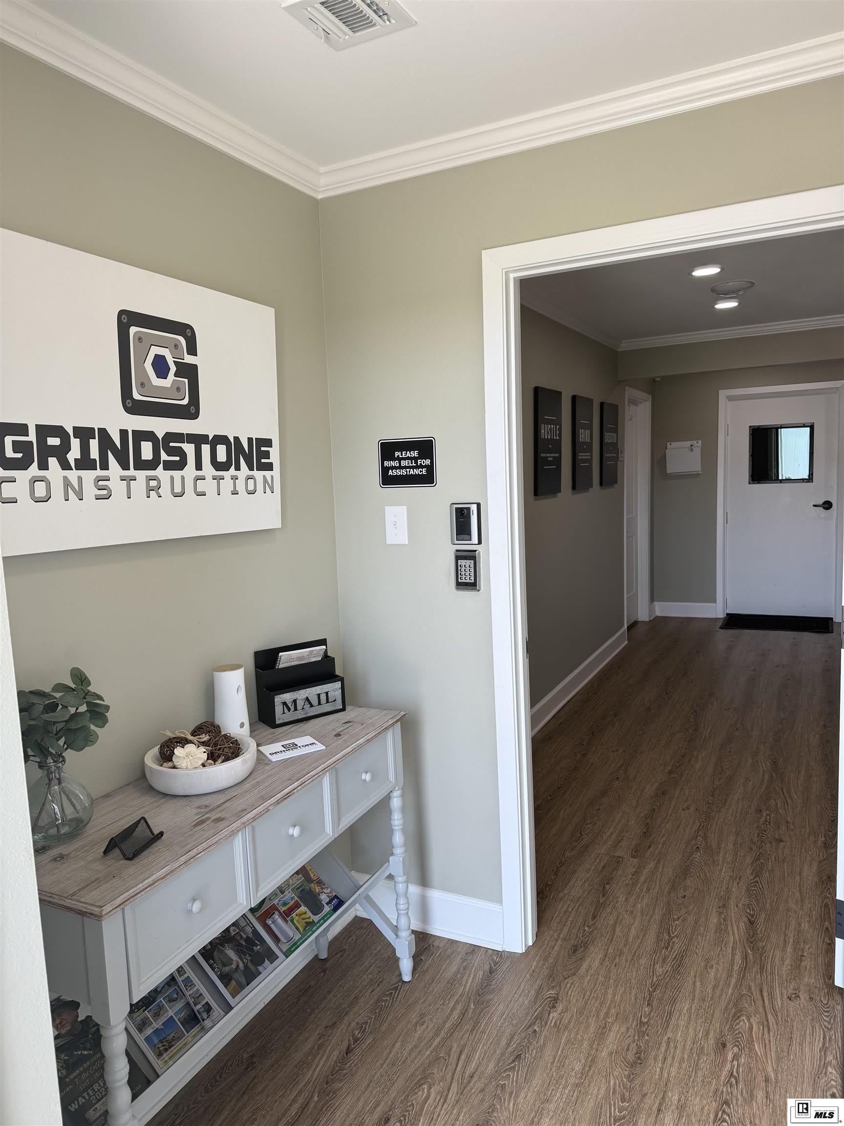 2501 Newcombe Street – photo 3