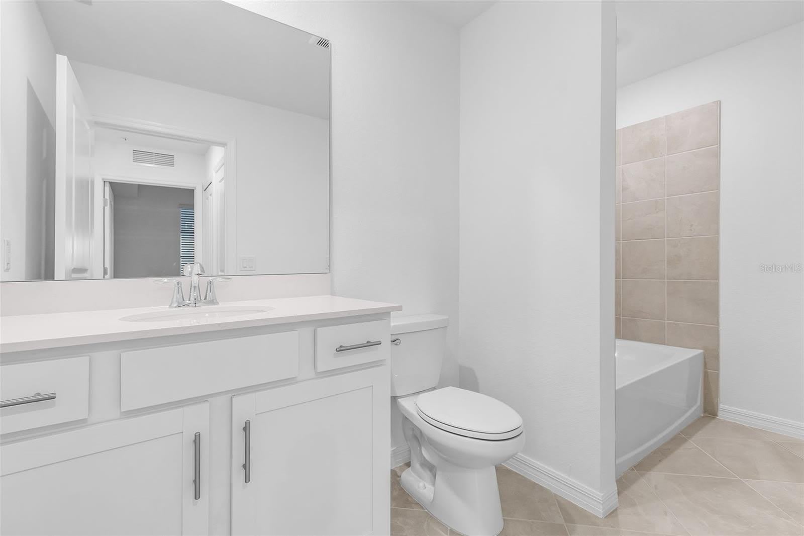 14191 Heritage Landing Boulevard – photo 2