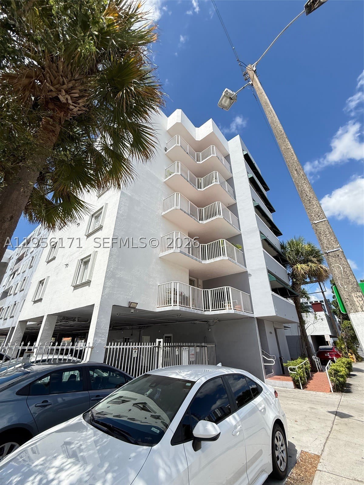 4854 Nw 7Th St – photo 4