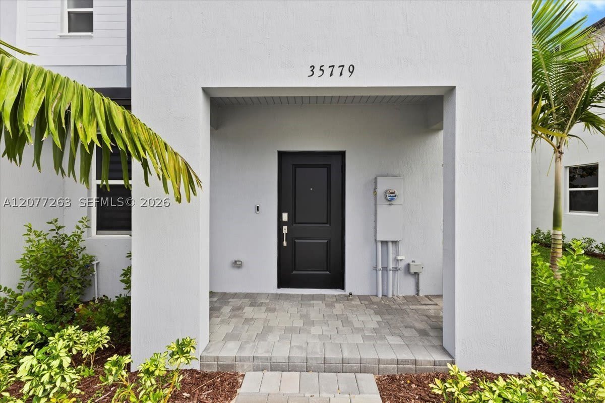 35779 SW 178th Ct – photo 2