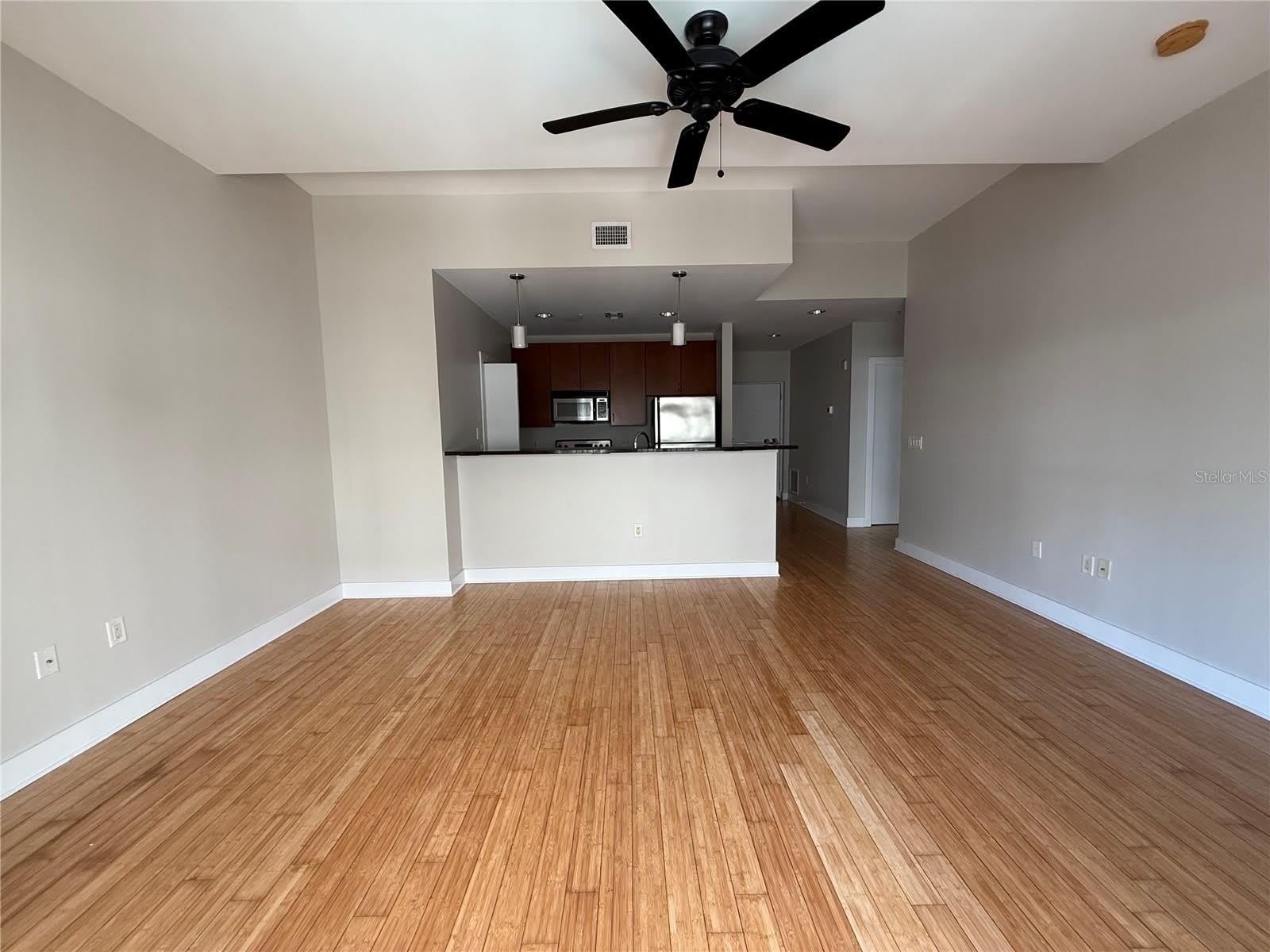 1010 CENTRAL Avenue – photo 2