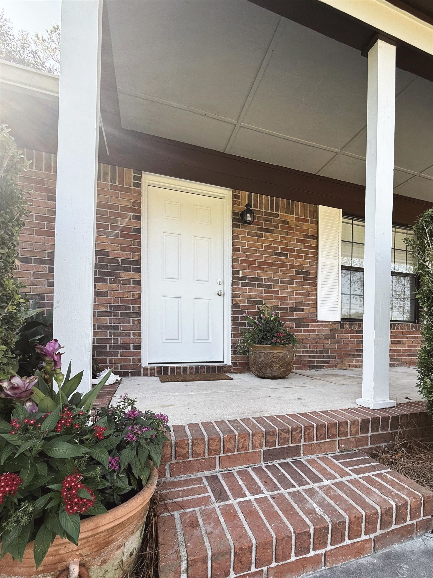 4728 Pimlico Drive – photo 2