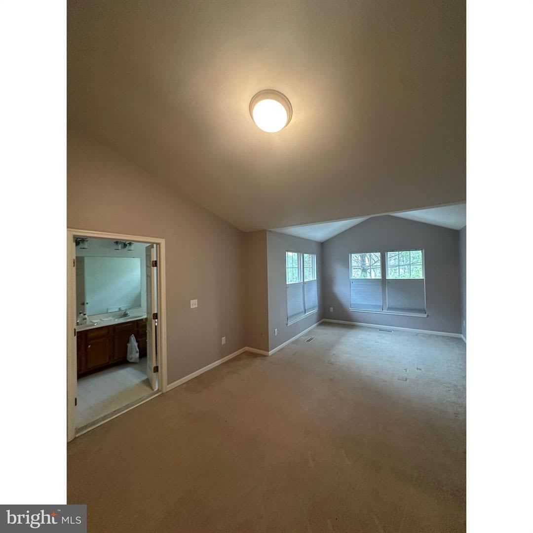 Welcome to this beautifully maintained Reston townhome offering comfort, style, and an unbeatable location. – photo 5