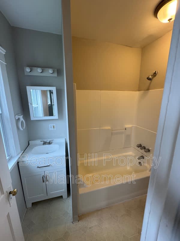 7923 Connecticut Avenue – photo 4
