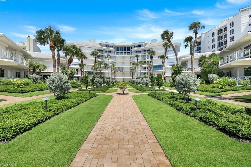 1851 Gulf Shore Blvd. N – photo 2