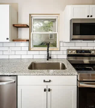 2712 Memorial Avenue – photo 2