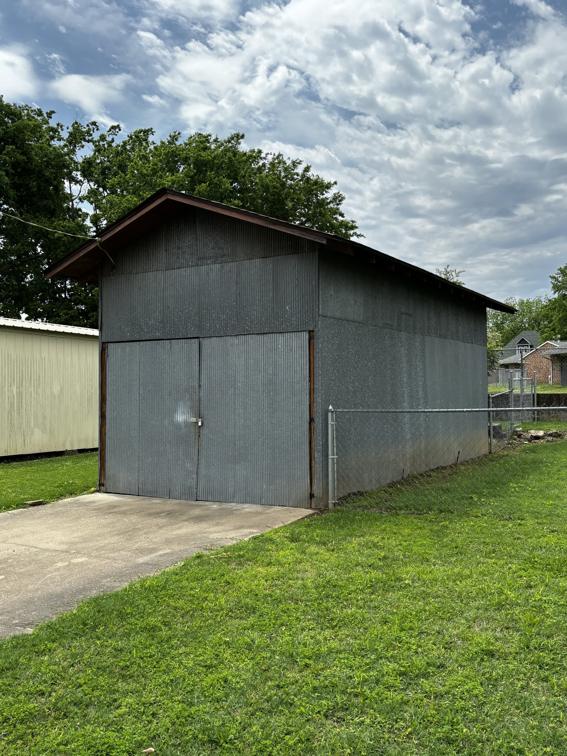 307 N 5Th St – photo 4