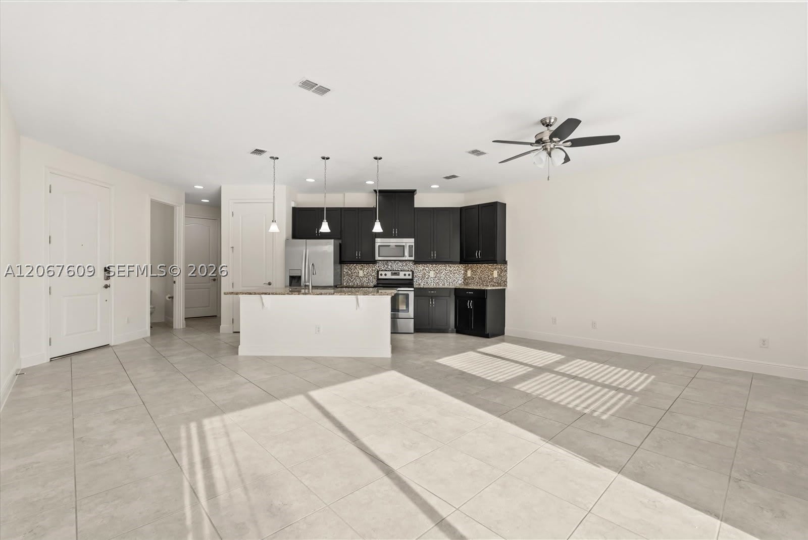 9829 Winnington – photo 3