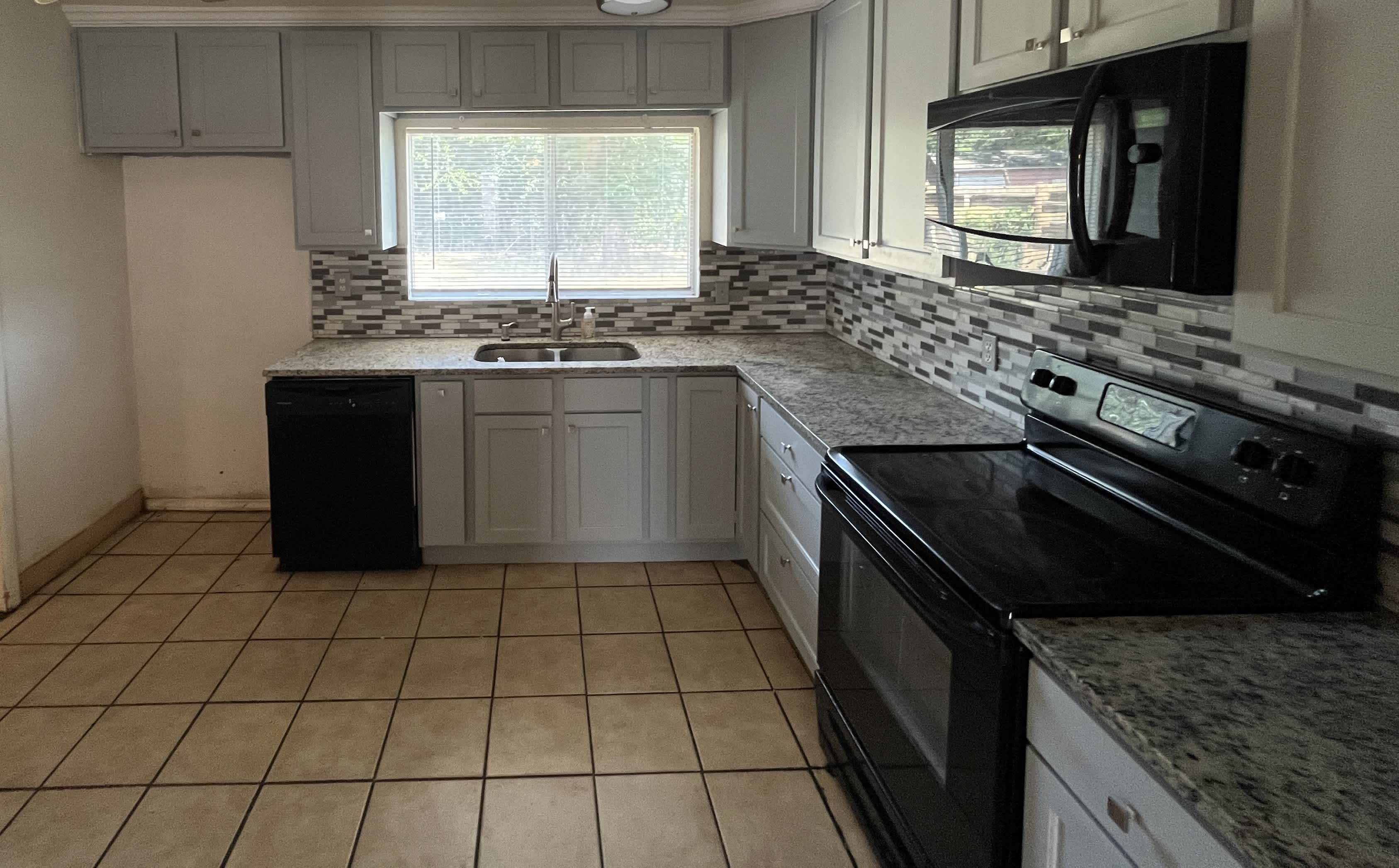 5346 War Horse Drive – photo 4