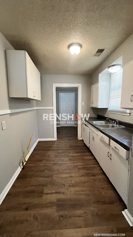 772 Whitney Ave – photo 5