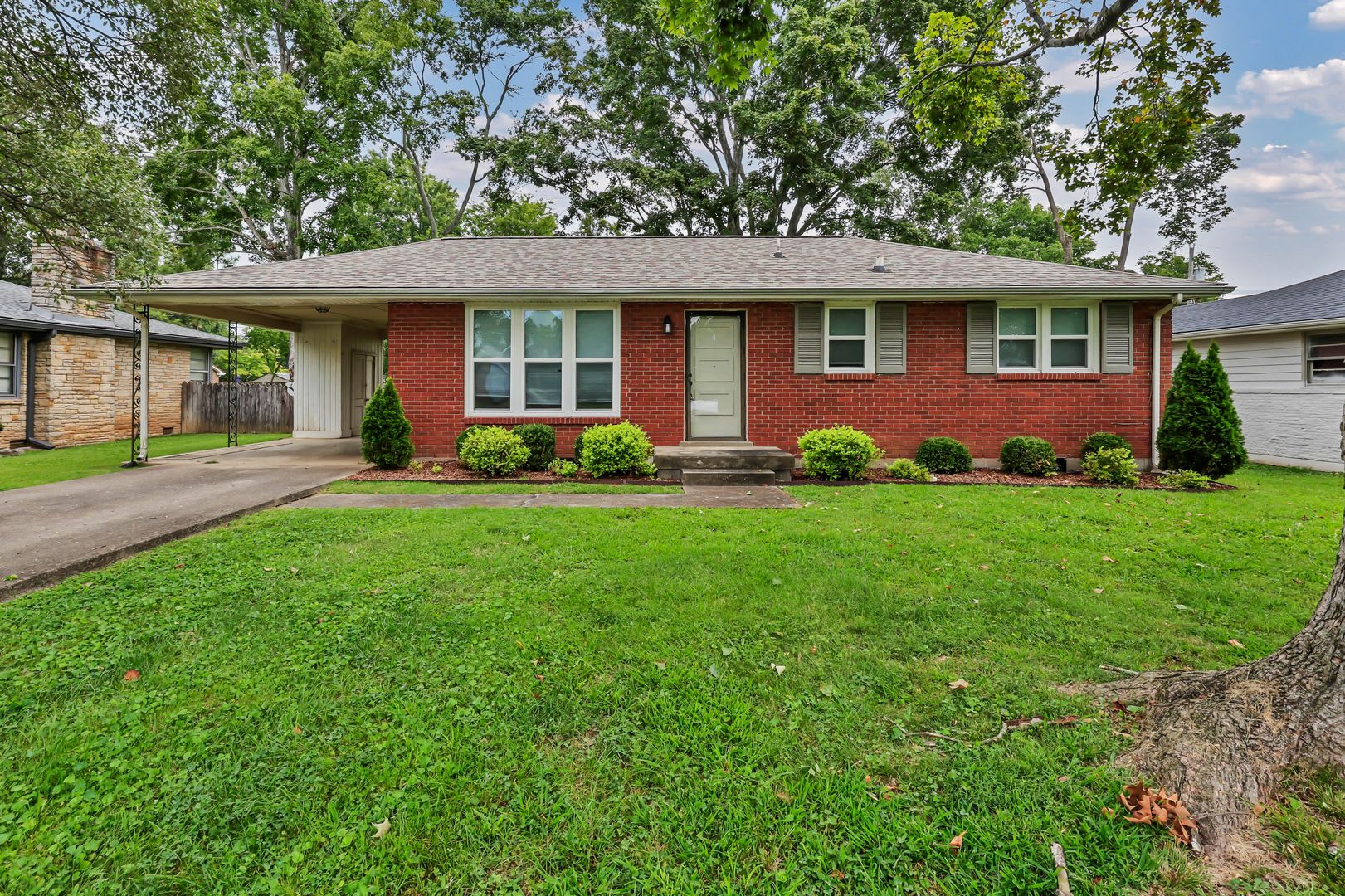 143 N Meadow Ready Now – photo 1