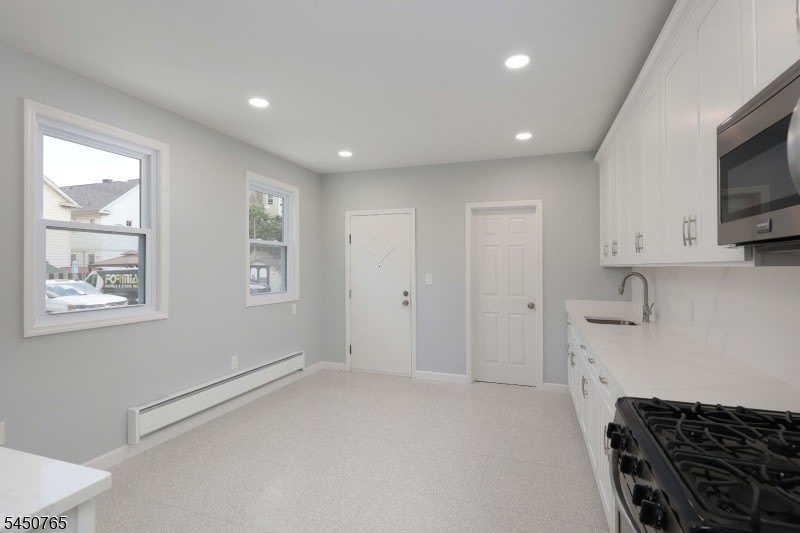 812 Bayway Ave – photo 5