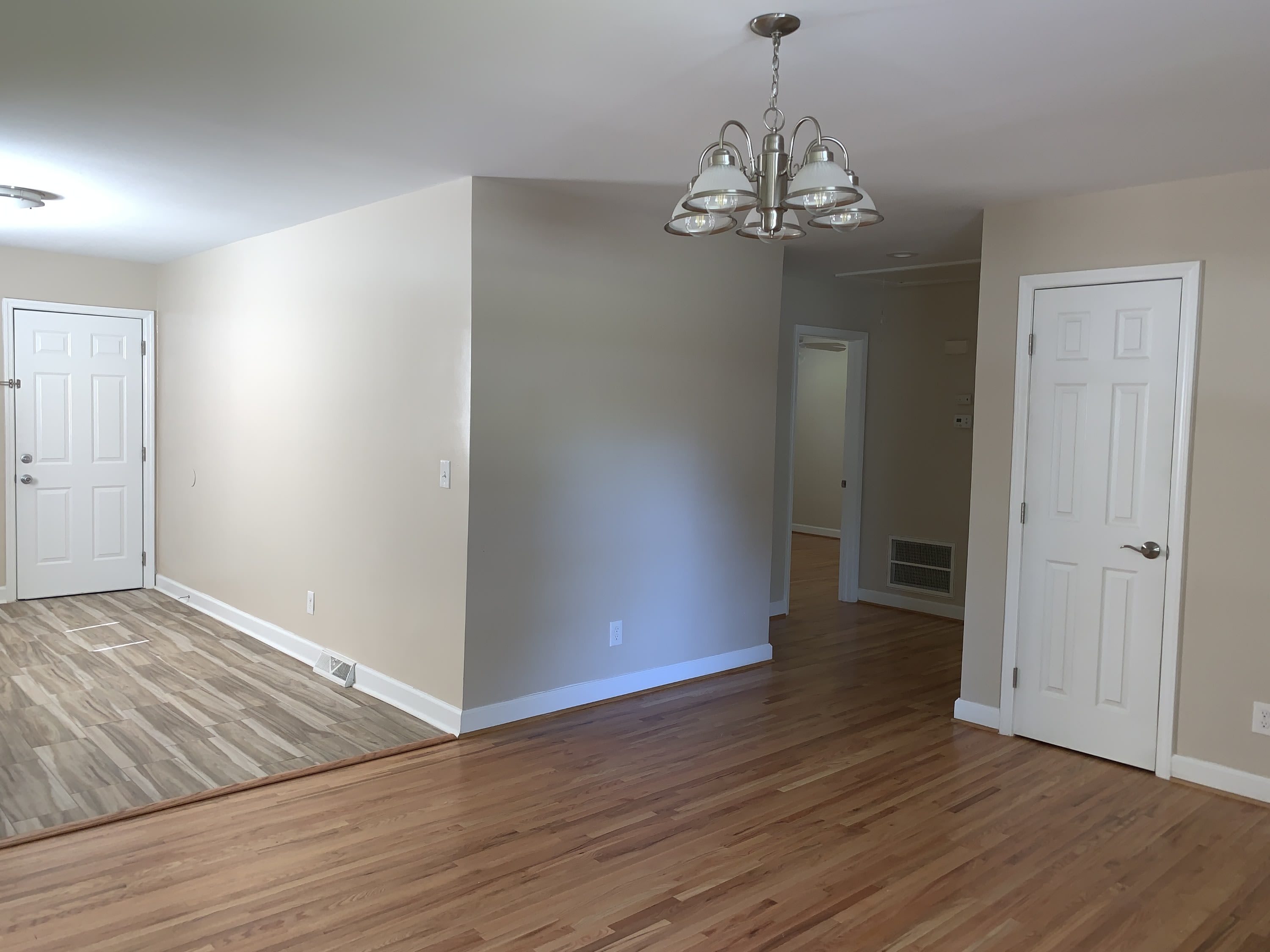 1727 Darbrook Drive – photo 3