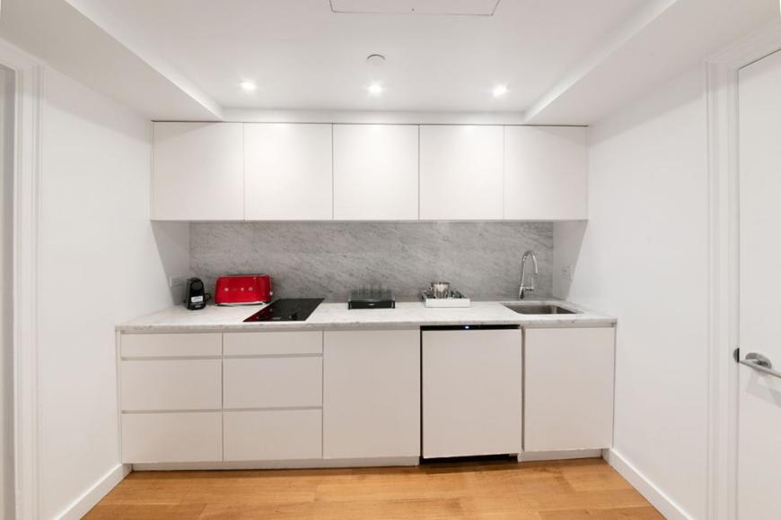160 CENTRAL PARK SOUTH – photo 5
