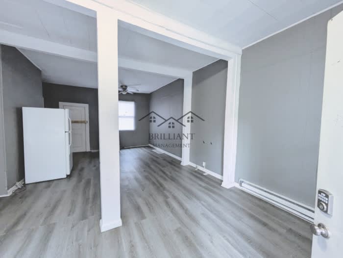 2239 East 34th Street – photo 4