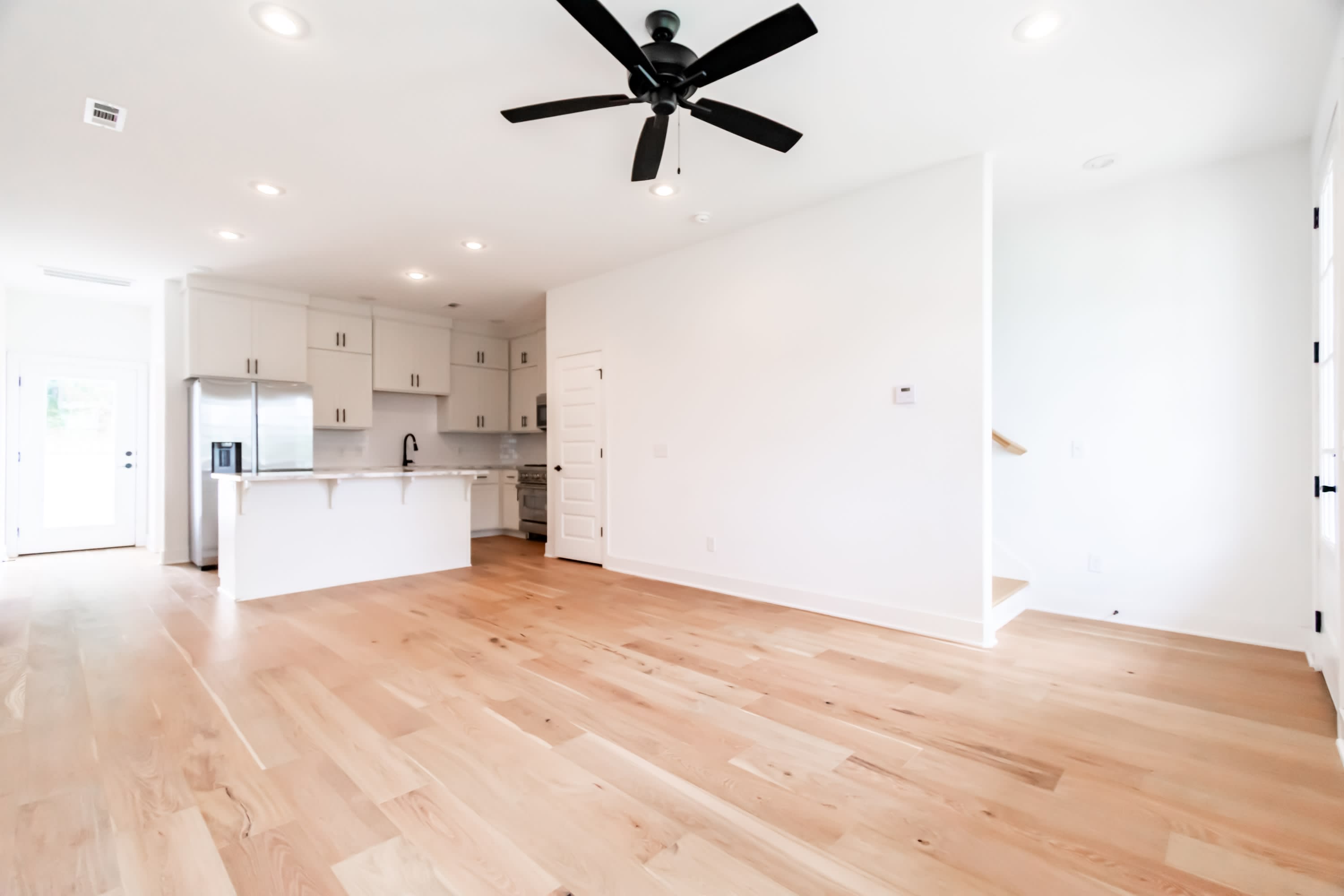 1420 East Huntsville Road – photo 3