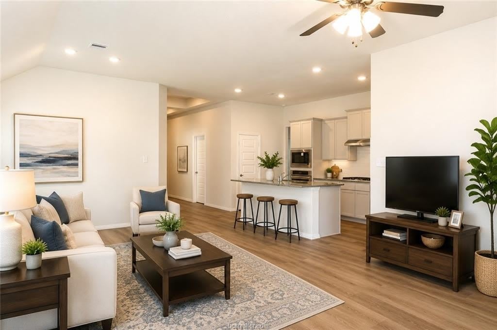 6306 Fulton Drive – photo 4
