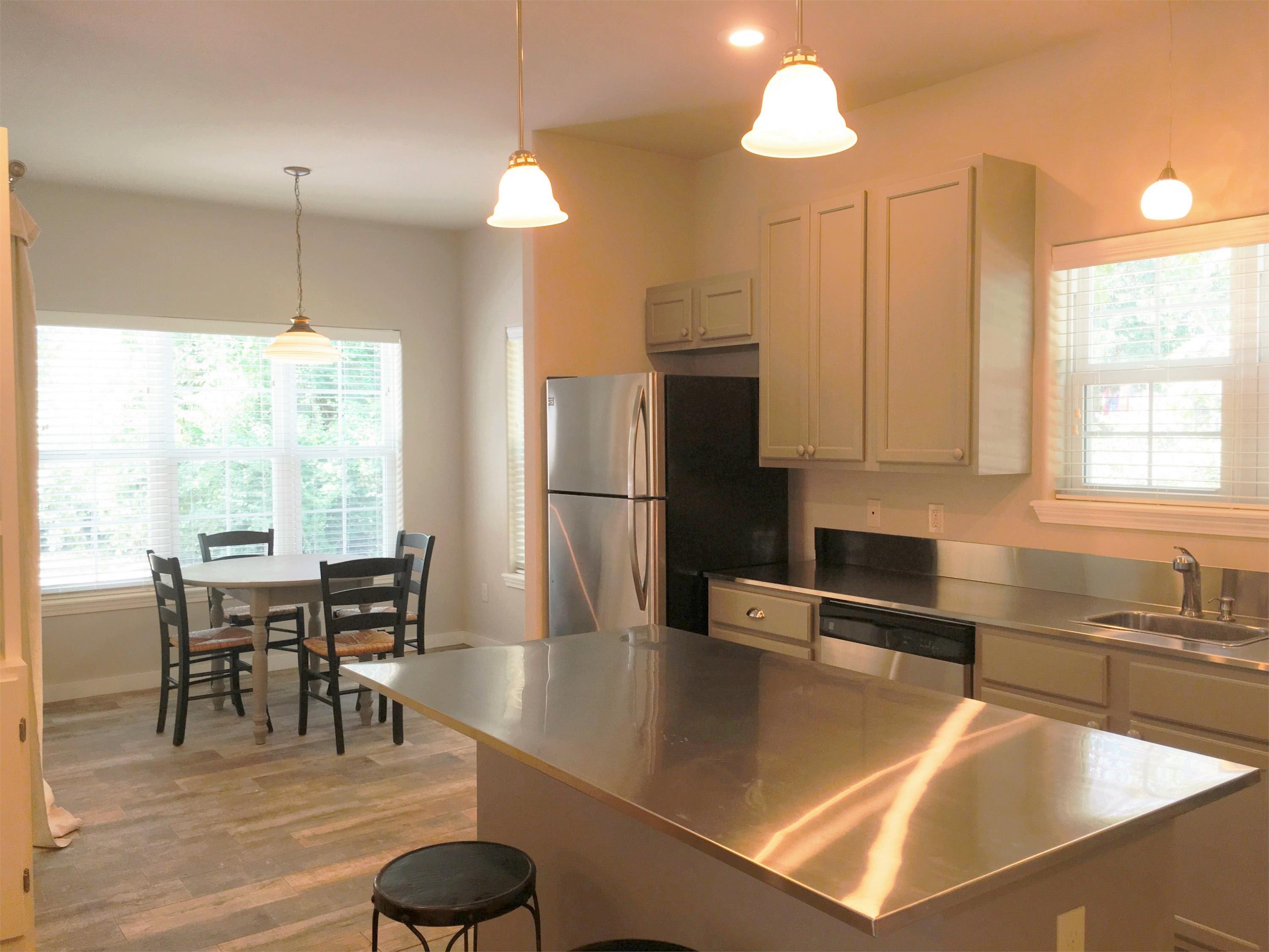 1690 W. Neptune Street – photo 3