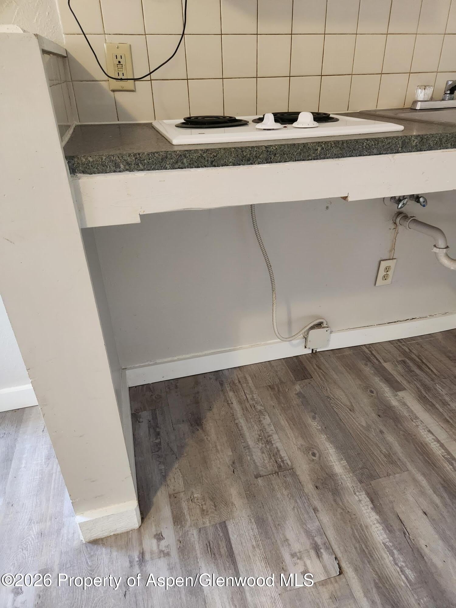 205 E Victory Way – photo 5