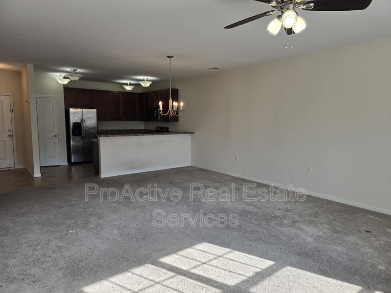 2424 Chancery Ln – photo 5