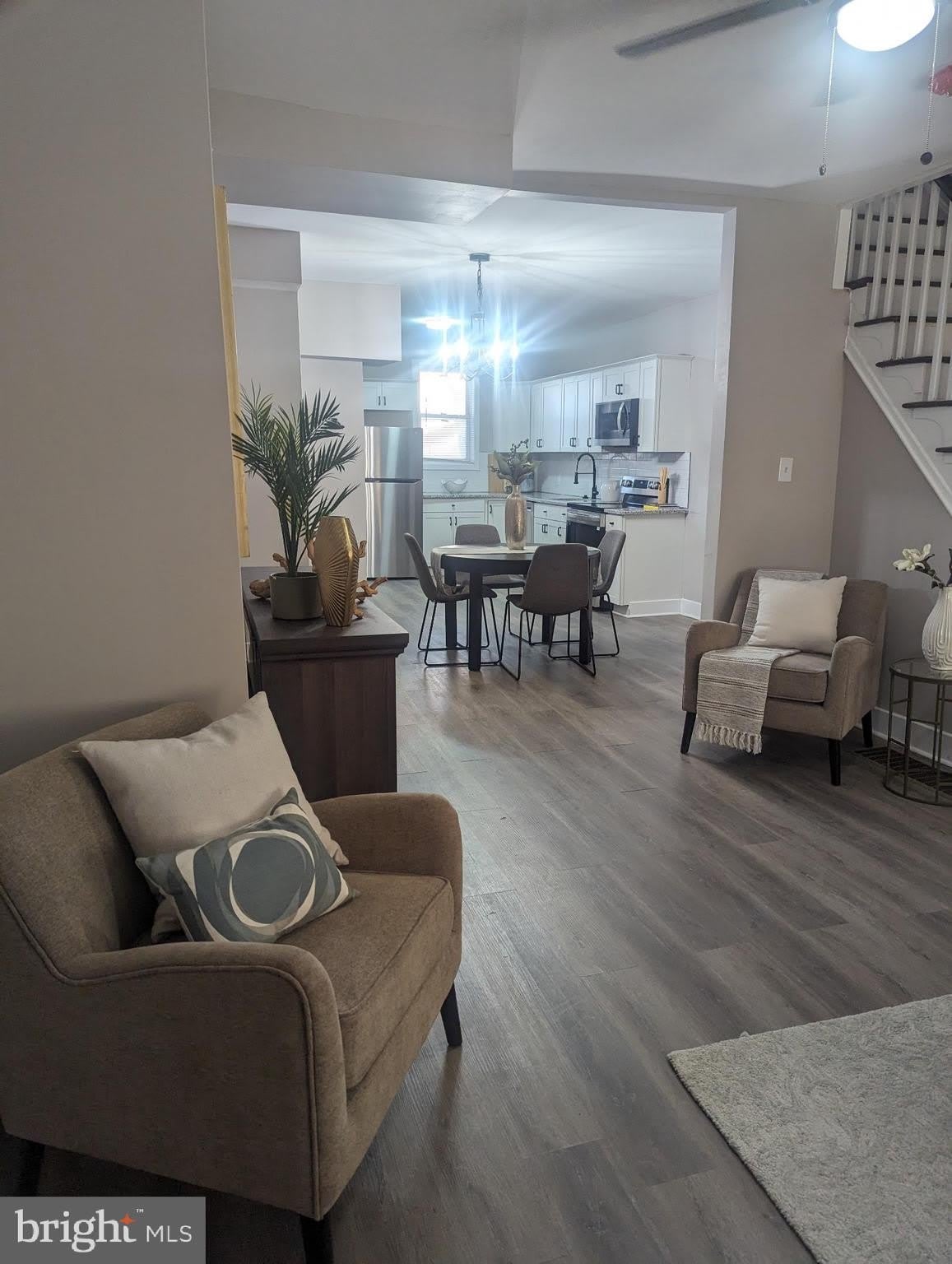 6721 N WOODSTOCK Street – photo 3
