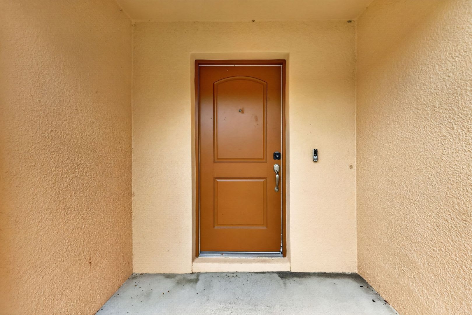 Two-Story 3BR/2.5BA Townhome in Tavares – photo 3