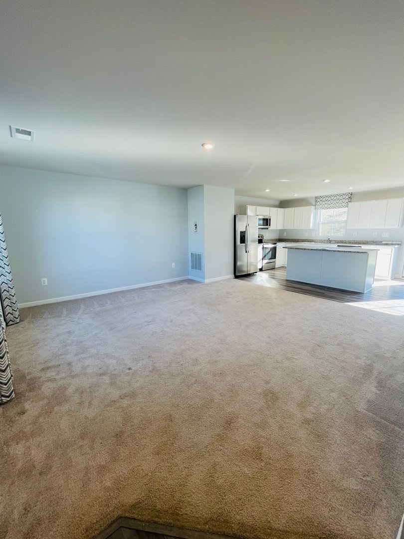 ***HALF OFF FIRST MONTHS RENT*** Single Family Home for Rent in Cobblers Valley! – photo 3