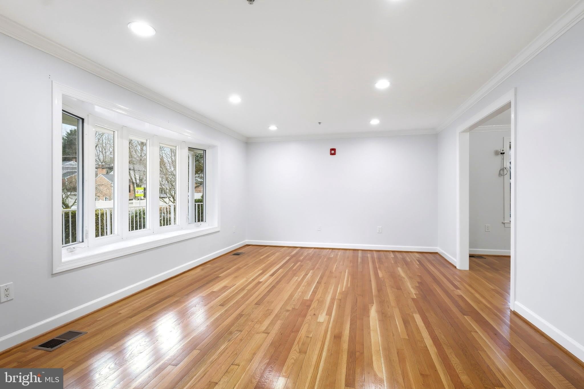 711 Lamberton Drive – photo 5