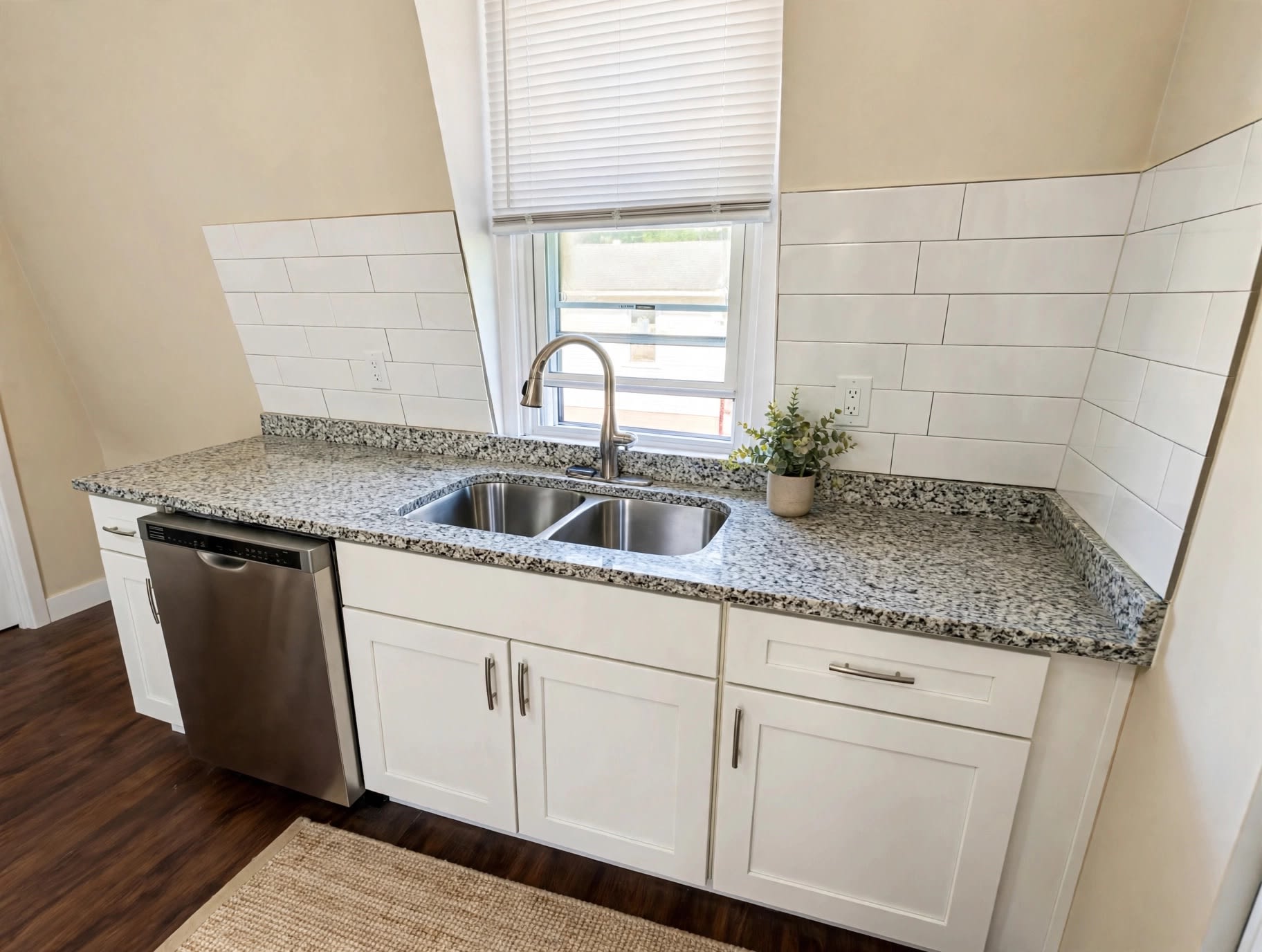 118 Locust Street – photo 1