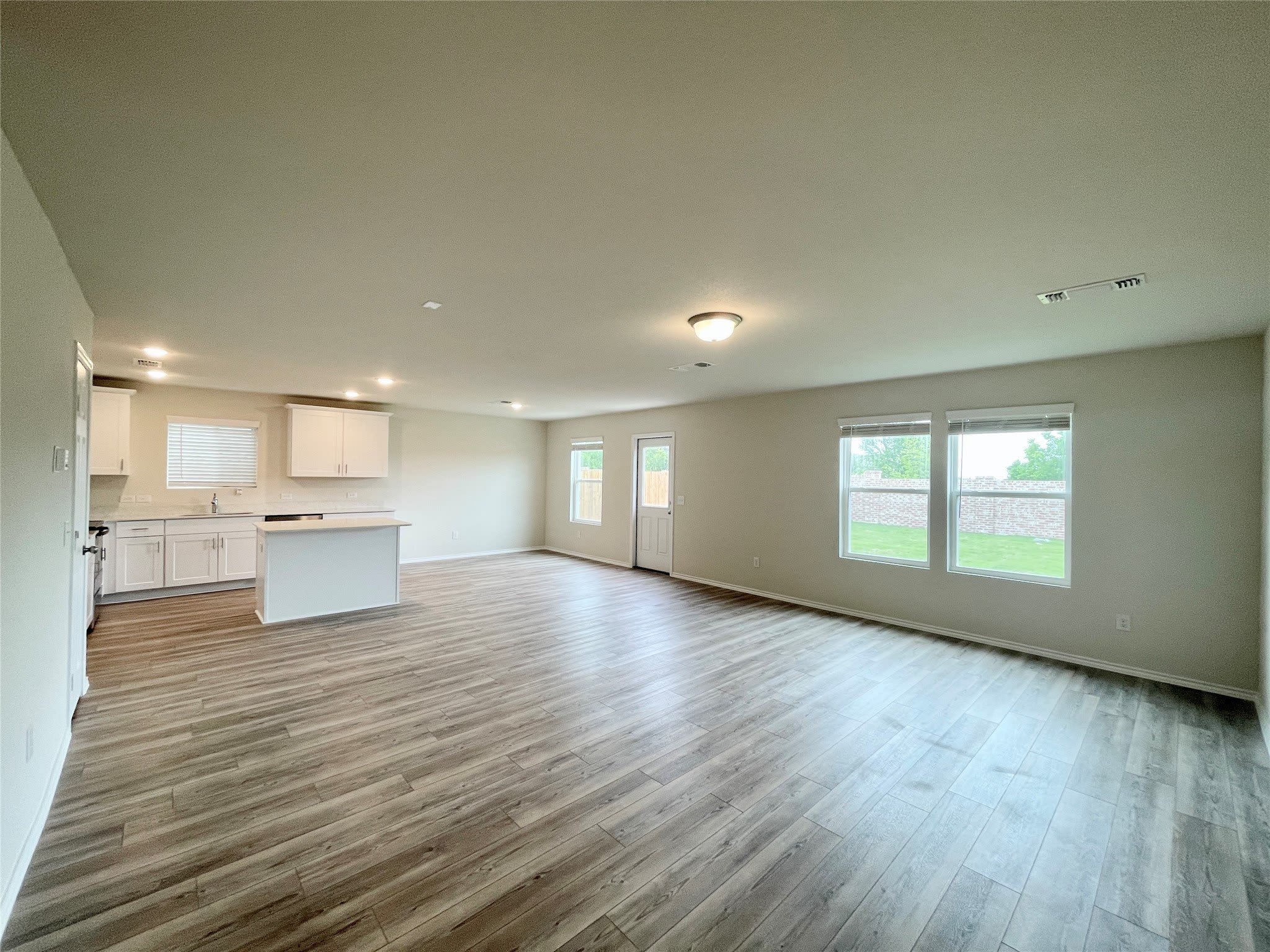 481 Grenada Lake Drive – photo 5