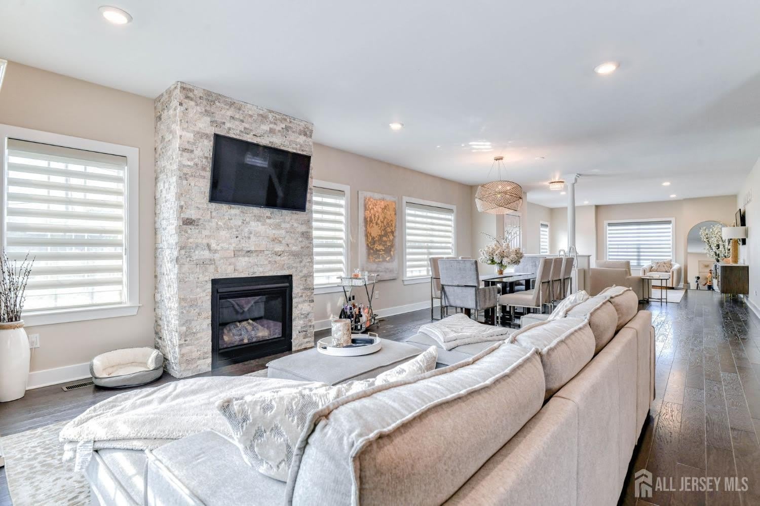1529 Paxton Lane – photo 5