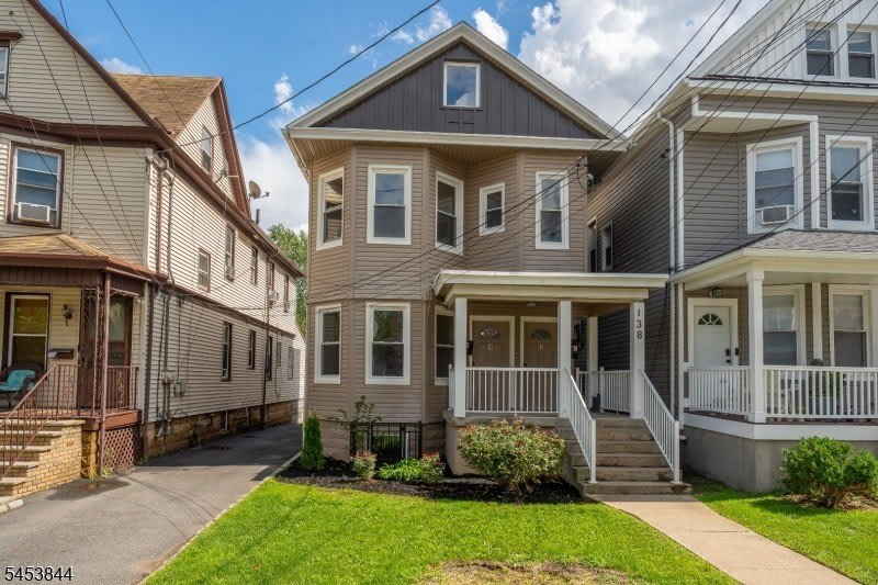 136 Elm St – photo 1